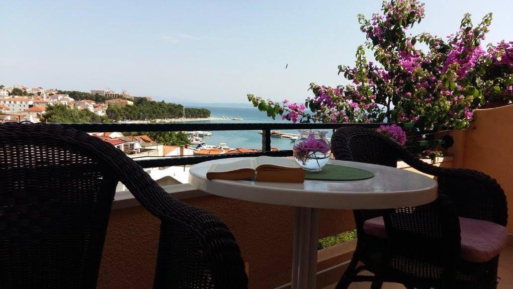 Apartmani Kontic Baška Voda Exteriör bild