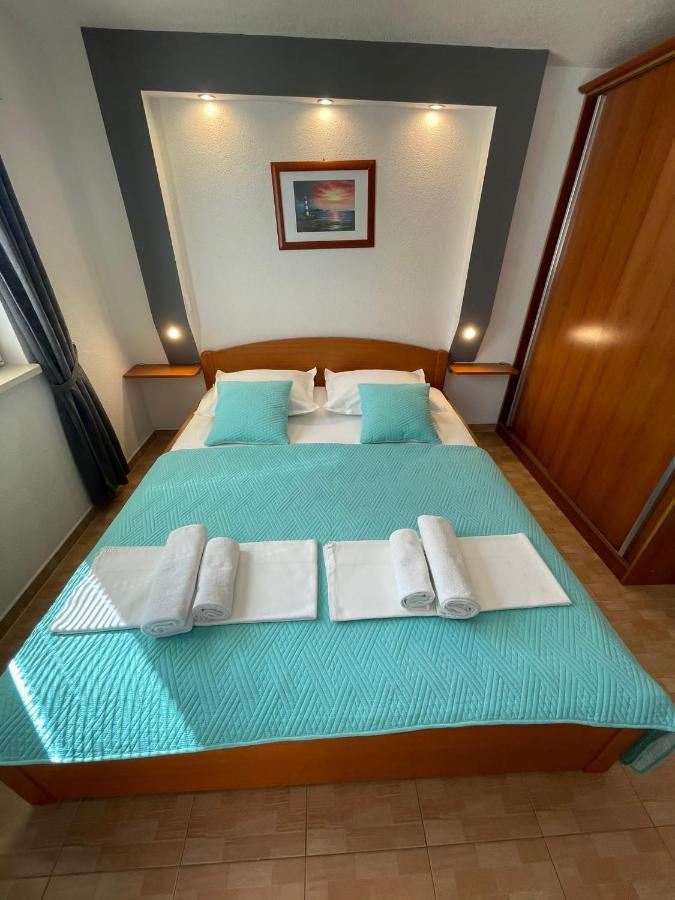 Apartmani Kontic Baška Voda Exteriör bild