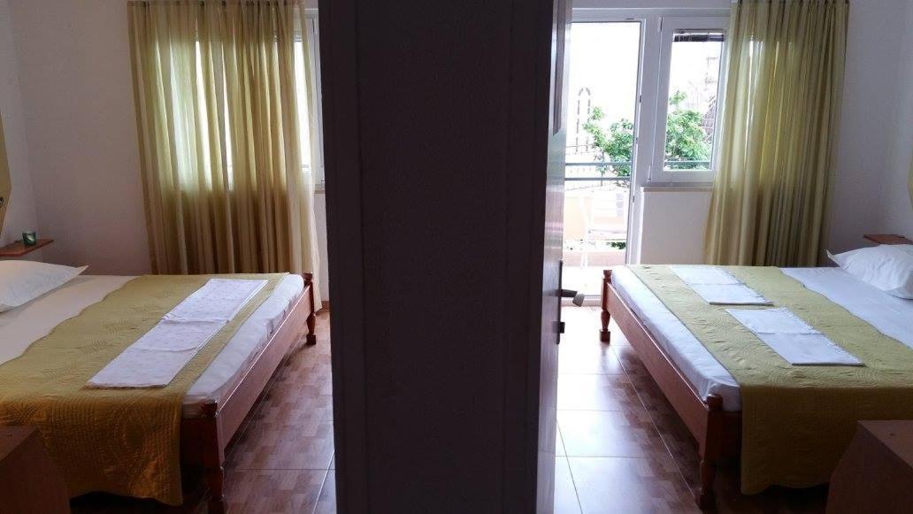 Apartmani Kontic Baška Voda Exteriör bild