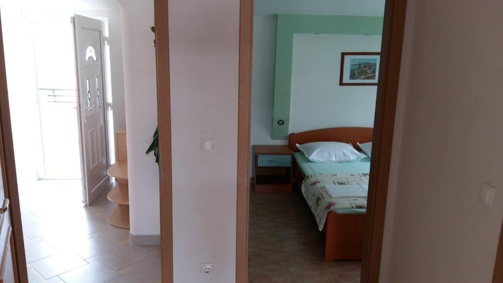Apartmani Kontic Baška Voda Exteriör bild