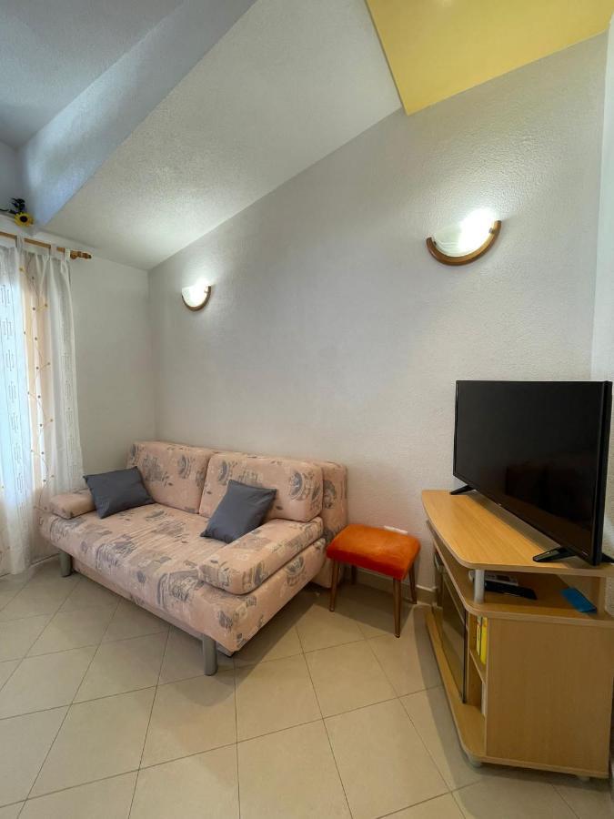 Apartmani Kontic Baška Voda Exteriör bild