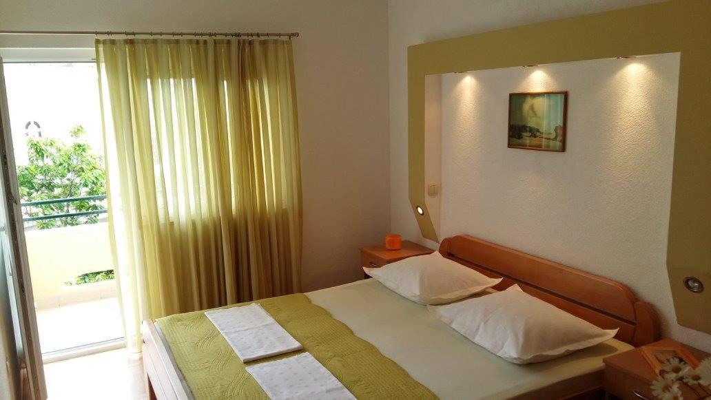Apartmani Kontic Baška Voda Exteriör bild
