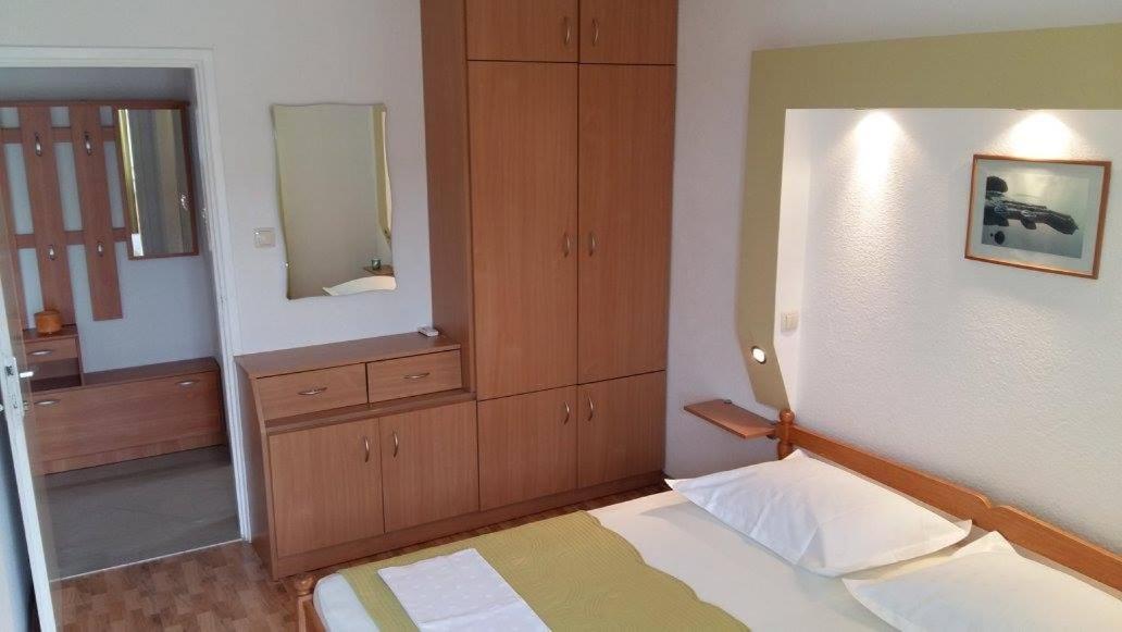 Apartmani Kontic Baška Voda Exteriör bild